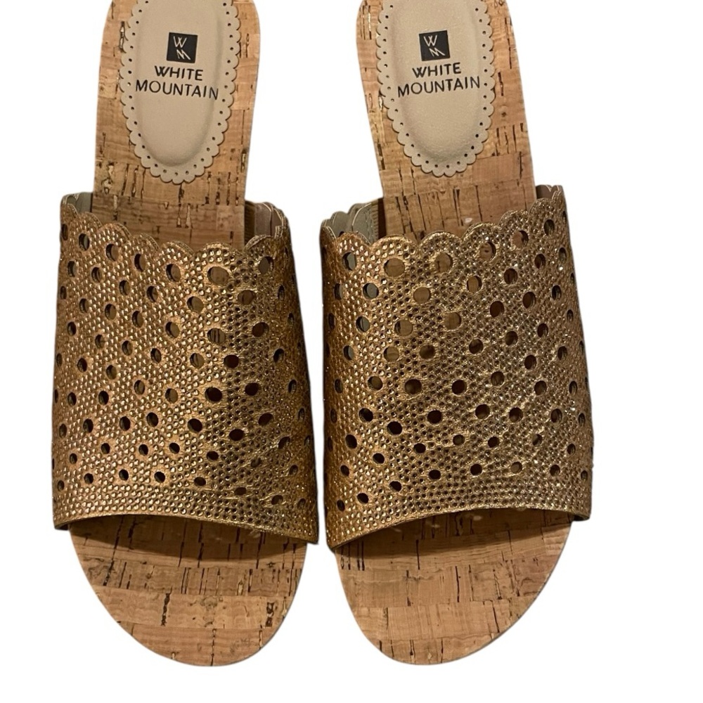 White Mountain Wedge Shoes‎